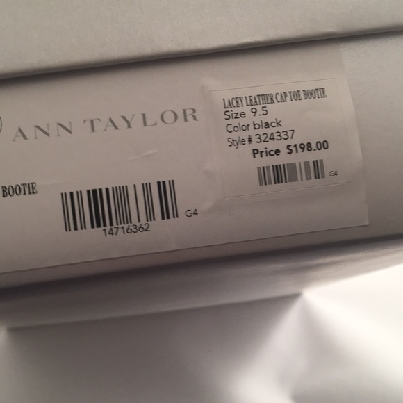 Ann Taylor Lacey Leather Cap Toe Bootie size 9.5 - Picture 10 of 10